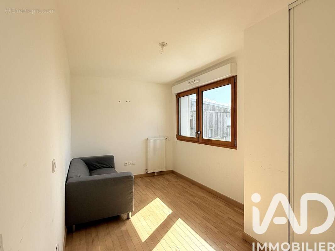 Photo 9 - Appartement à BUSSY-SAINT-GEORGES