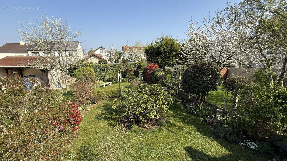 Maison à TREMBLAY-EN-FRANCE