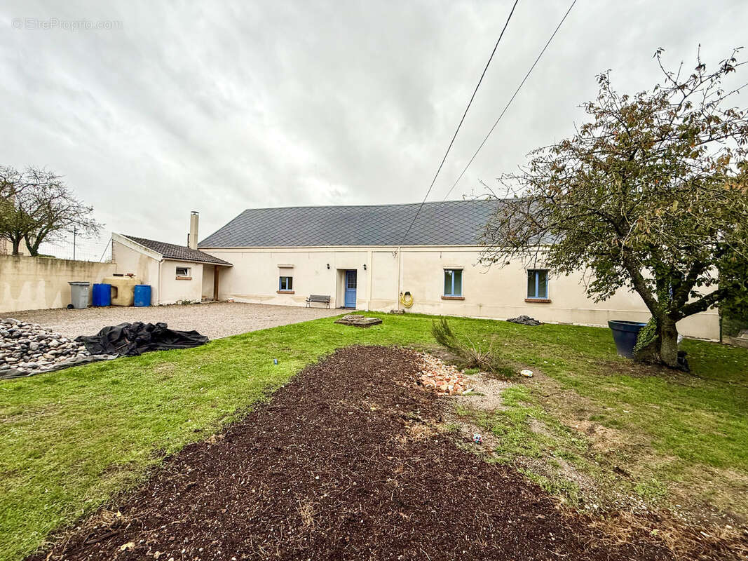 Maison à CAYEUX-EN-SANTERRE