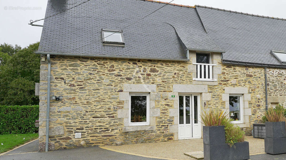 Maison à JOSSELIN