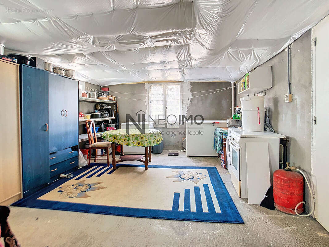 Maison à NEUFCHATEAU