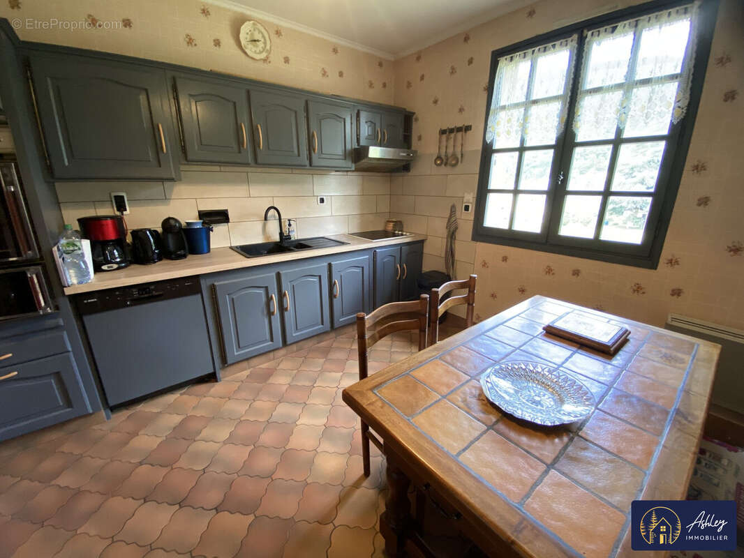 Maison 7 pièces BORT-LES-ORGUES - Maison à BORT-LES-ORGUES