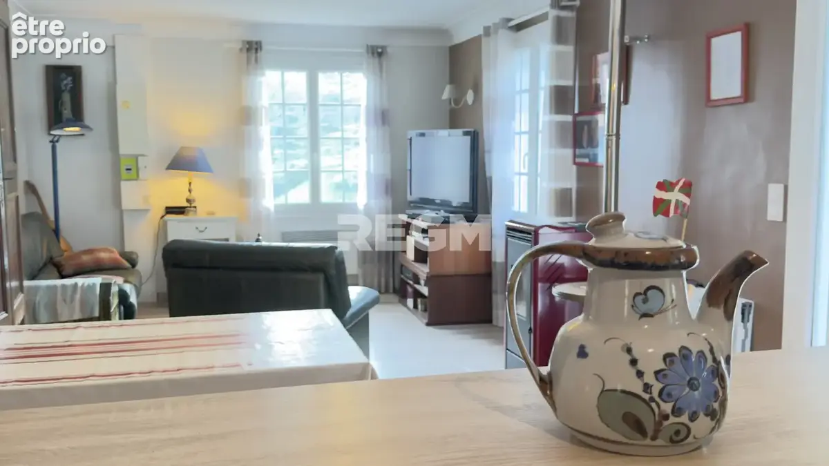 CIBOURE - Appartement T4 traversant de 87m2 avec Terrasse de 51 m2  Garage et Parking privatif - photo 11