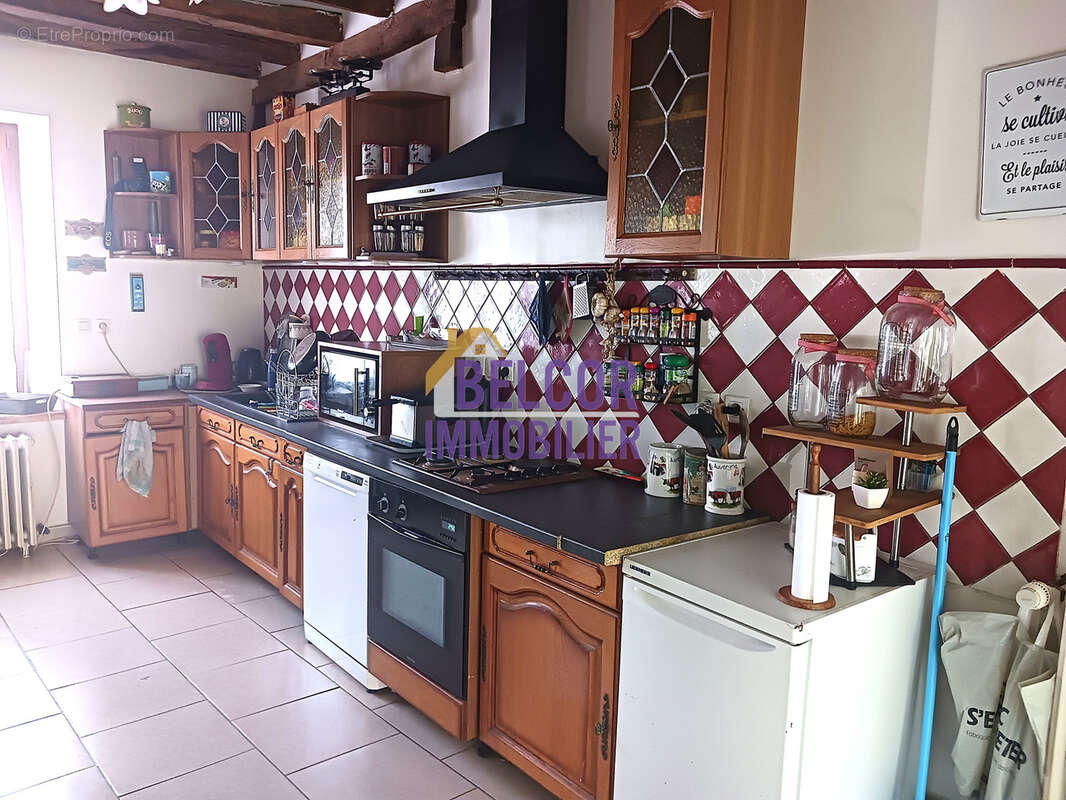 Maison à BROMEILLES