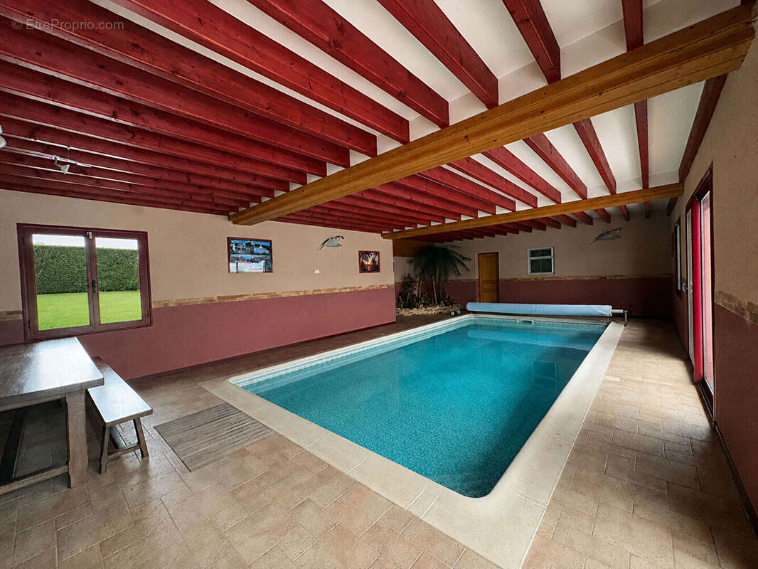 Maison 7 pièces avec piscine intérieure -  220 m2 - photo 2
