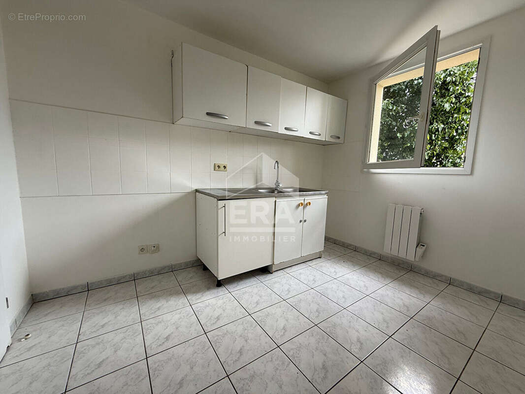 Maison à SAINT-JEAN-DE-BRAYE