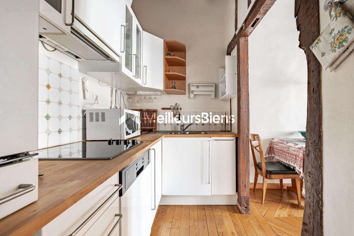 Appartement à PARIS-4E
