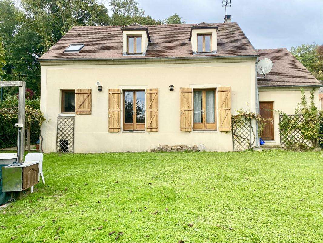 Maison à AUVERS-SUR-OISE