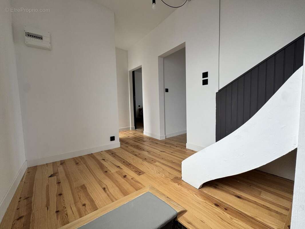 Maison à PONT-DU-CHATEAU