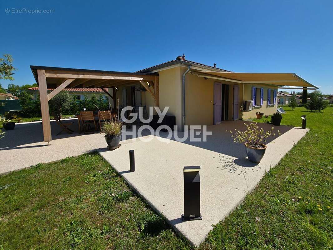 Maison à MONTVERDUN