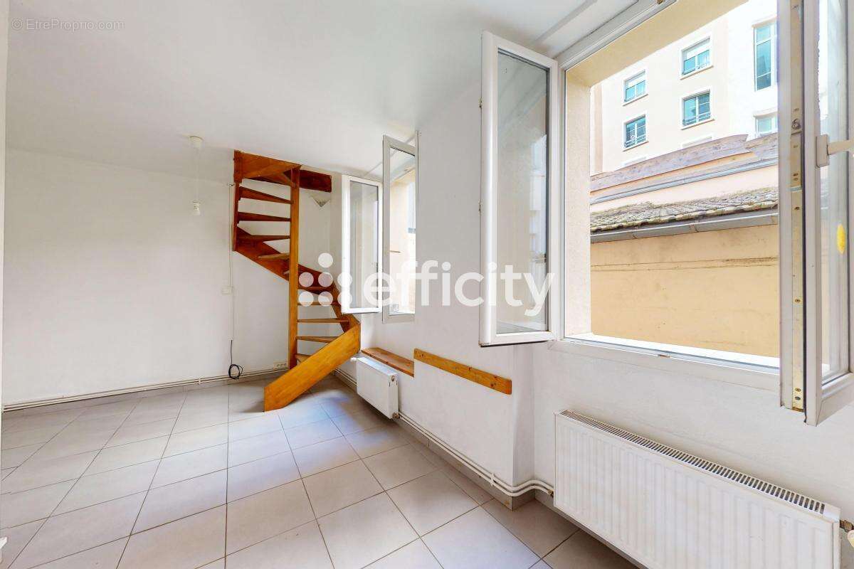 Appartement à LYON-4E