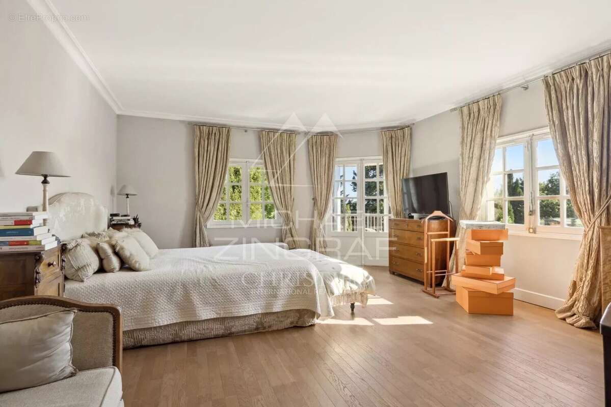 Maison à MOUANS-SARTOUX