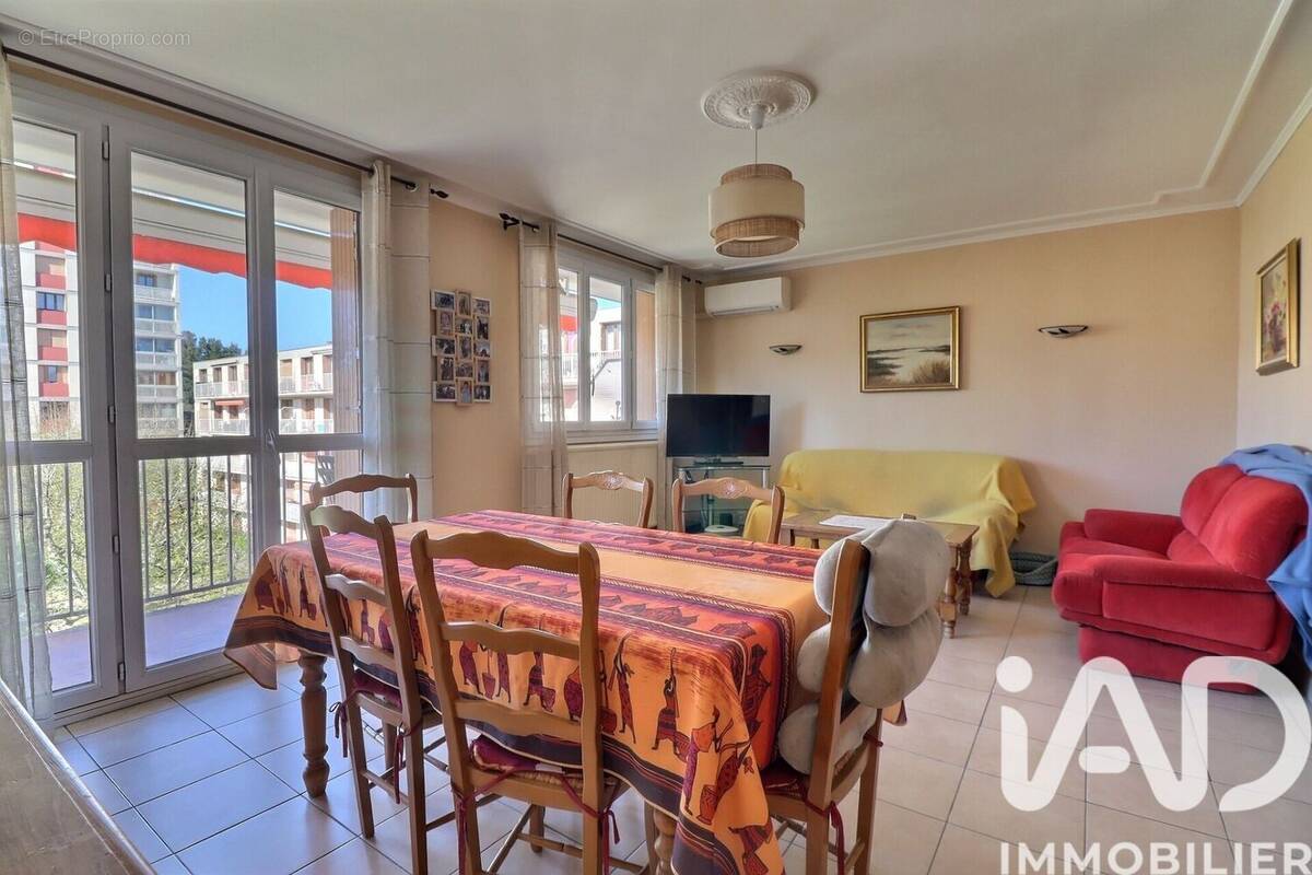 Photo 1 - Appartement à MARSEILLE-13E