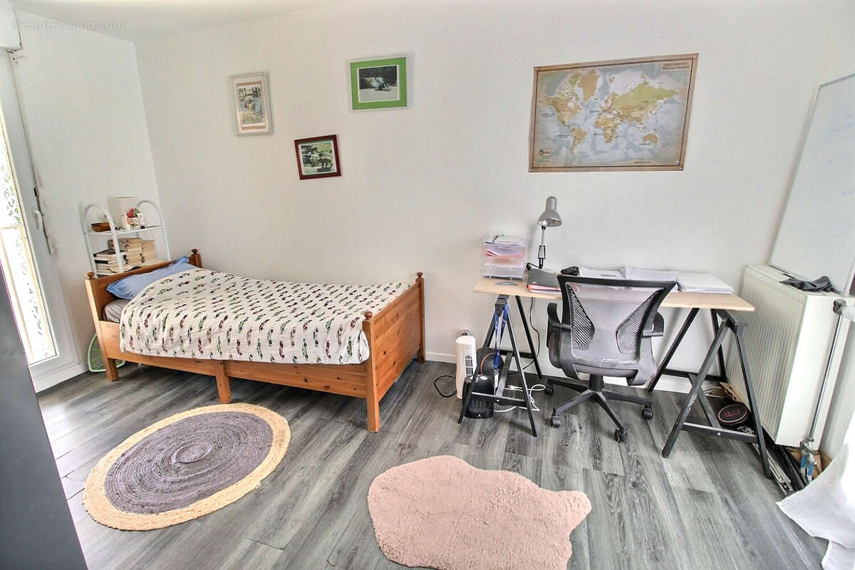 Appartement à GENNEVILLIERS