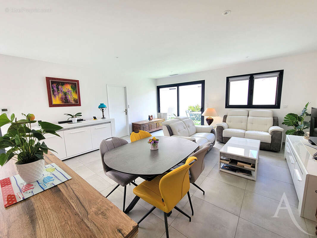 Ortaffa - Villa contemporaine de plain-pied avec 2 suites parentales - photo 4