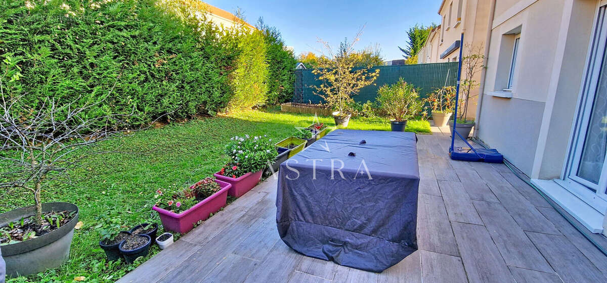 Maison à L&#039;HAY-LES-ROSES