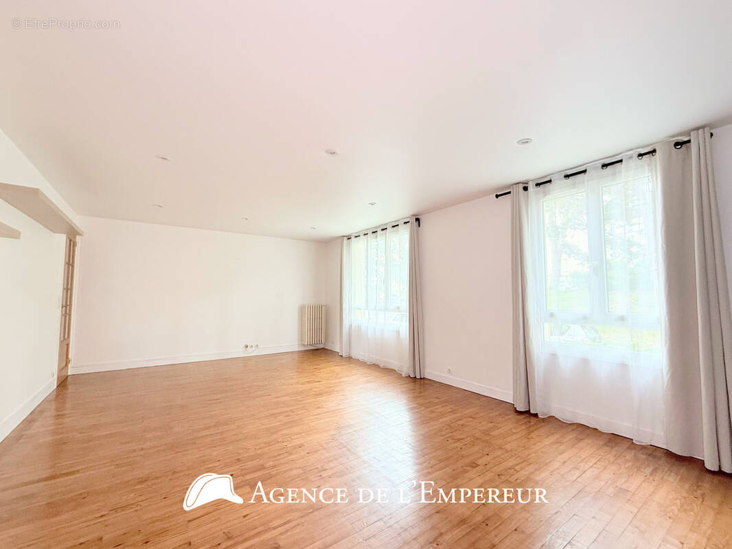 Appartement à RUEIL-MALMAISON
