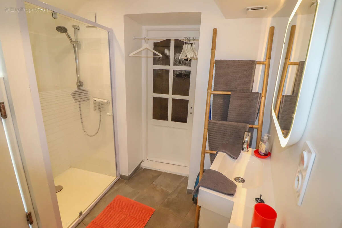 FLAYOSC PROPRIETE de 185M2 habitables avec 4 chambres, PISCINE sur plus de 4000m2 clos et paysagé - photo 30