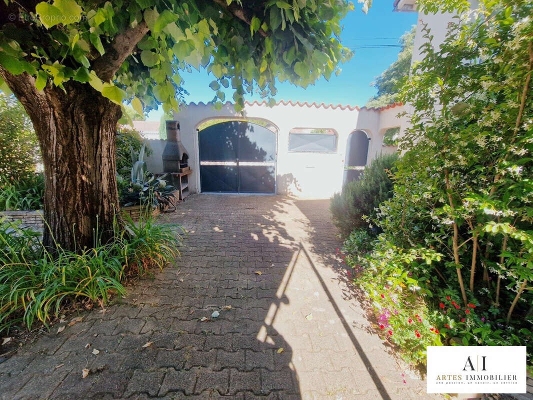 Maison 180 m² à Montelimar  - photo 4