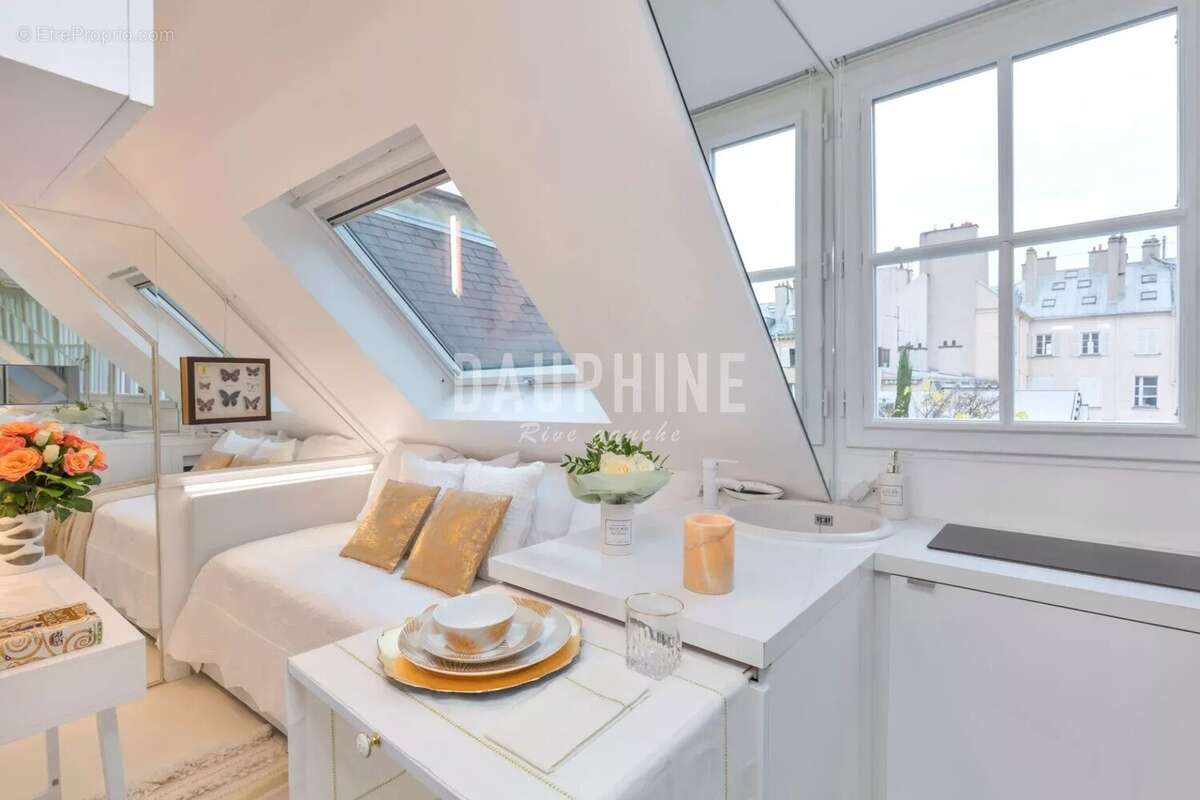 Appartement à PARIS-7E