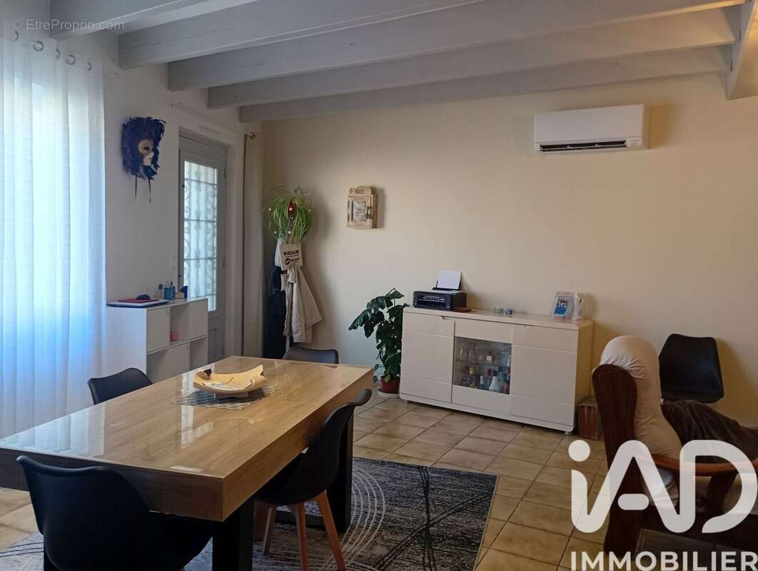 Photo 2 - Maison à ARCHIAC
