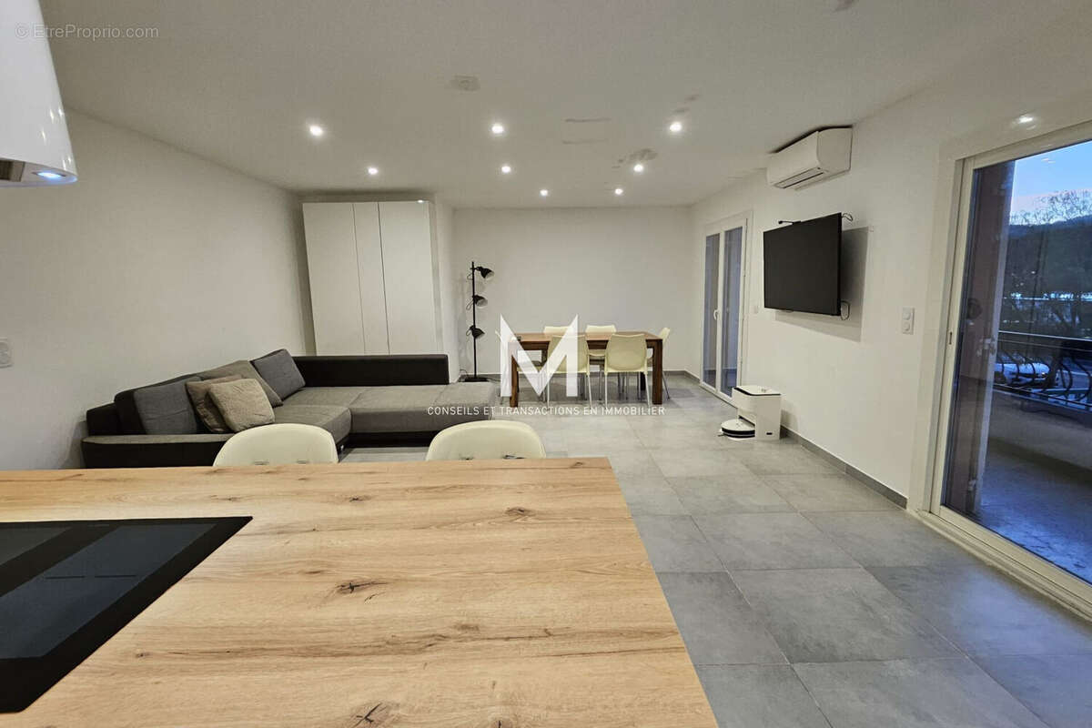 Appartement 80 m² à Frejus  - photo 4