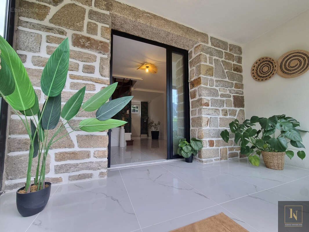 Maison à NOYALO