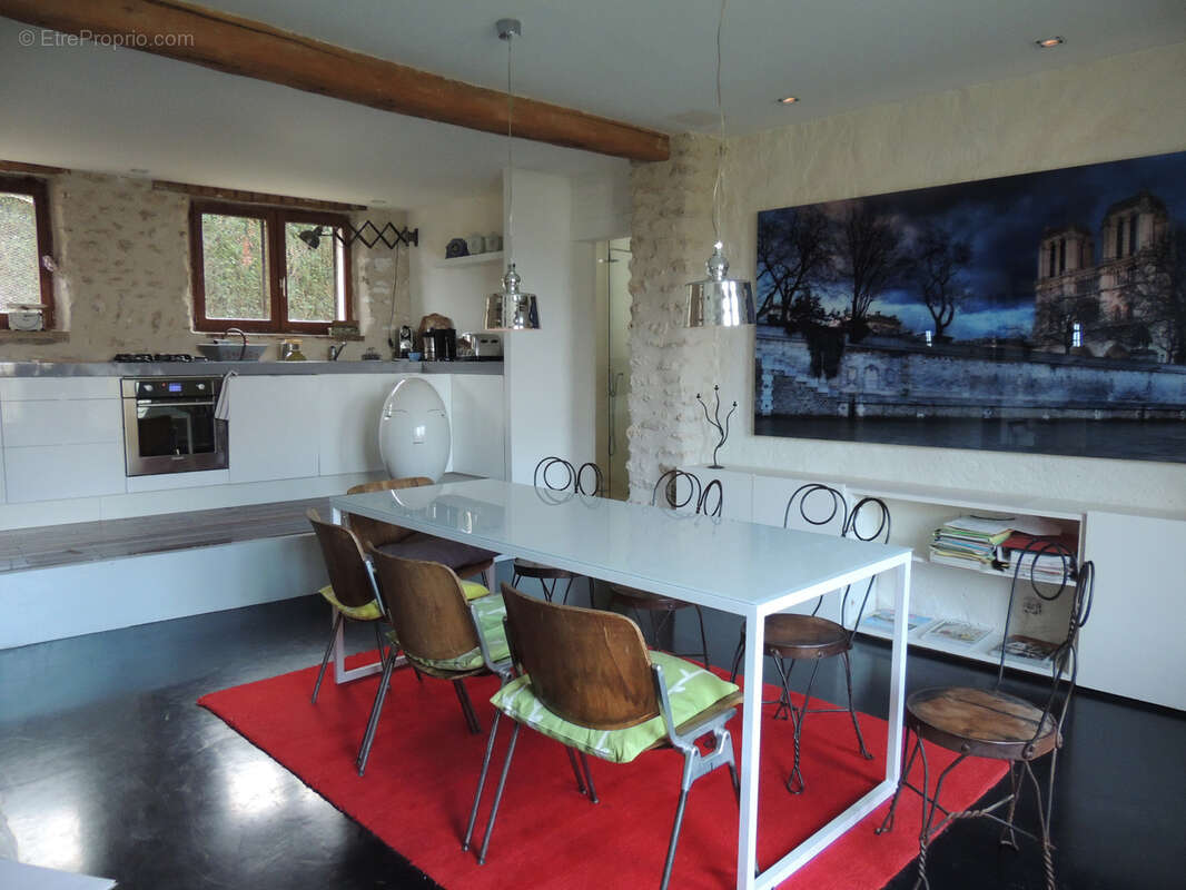 Maison à JOUY-LE-CHATEL