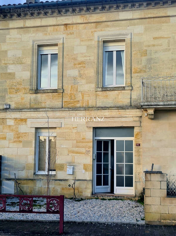 Maison à POMEROL