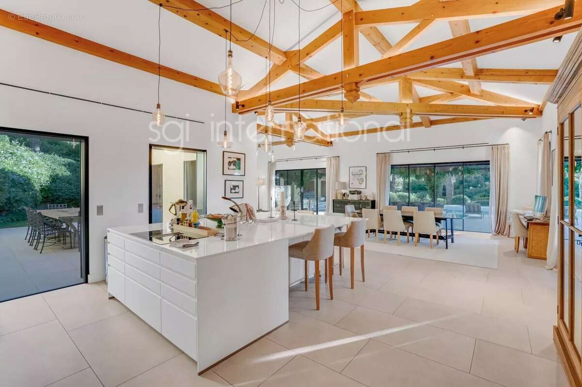 Ref 2306 - saint-tropez - élégante propriété - proche centre - photo 10