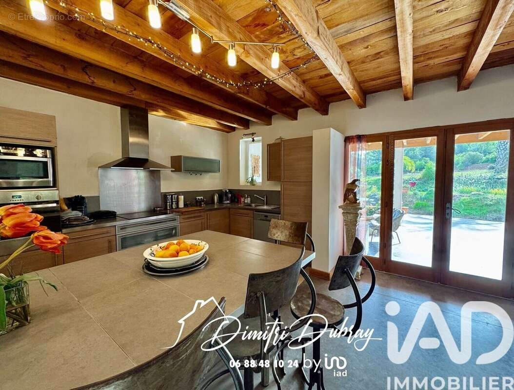 Maison 222 m² à Thezan-Des-Corbieres  - photo 9
