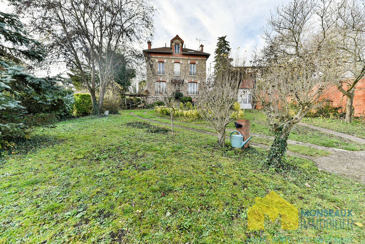 Maison à EPINAY-SUR-ORGE