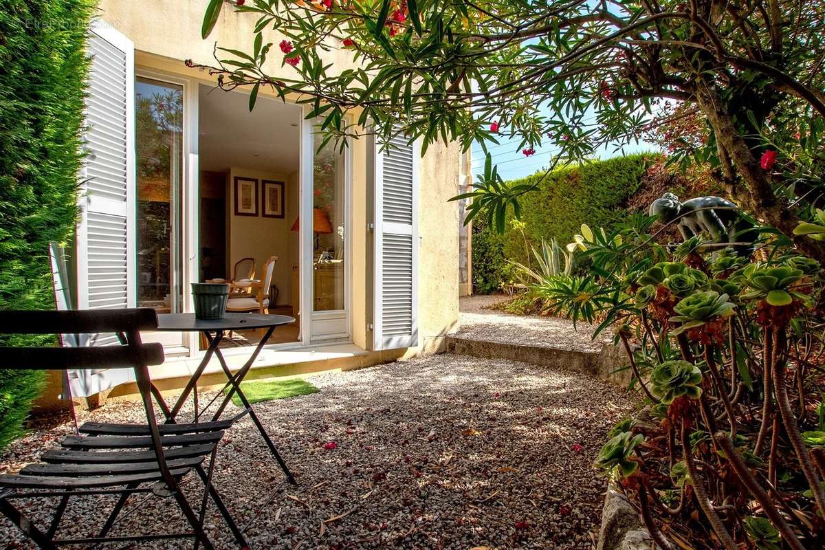 Maison à CAGNES-SUR-MER