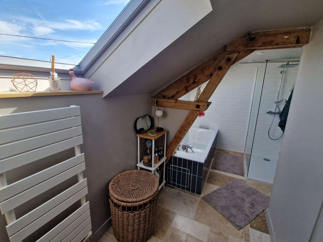 Maison à HOUDAN
