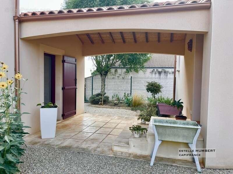 Maison à FONTENAY-LE-COMTE