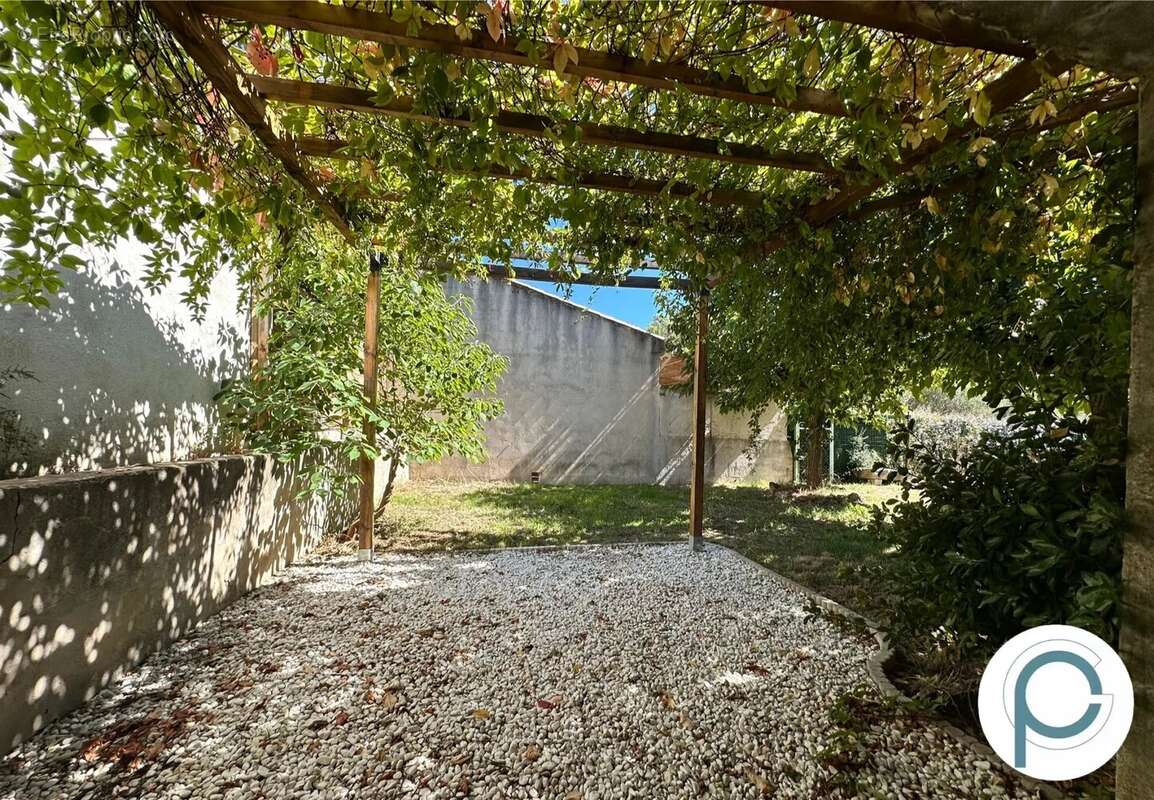 Maison à CUGES-LES-PINS