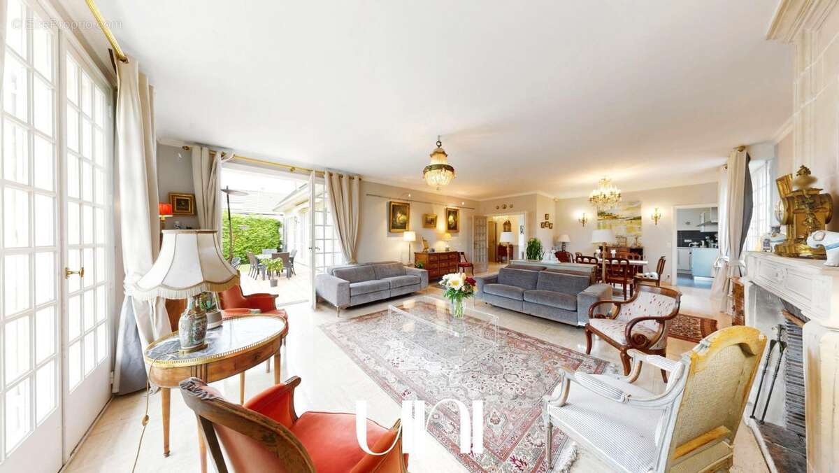 Maison à BRETTEVILLE-SUR-ODON