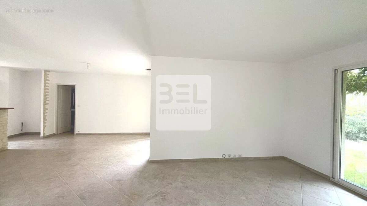 Maison à GOUDARGUES