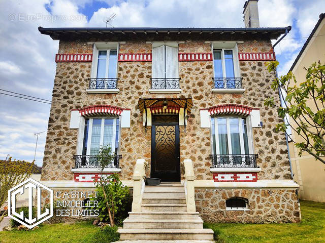 Maison à CLICHY-SOUS-BOIS