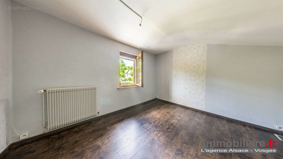 Maison à SENONES