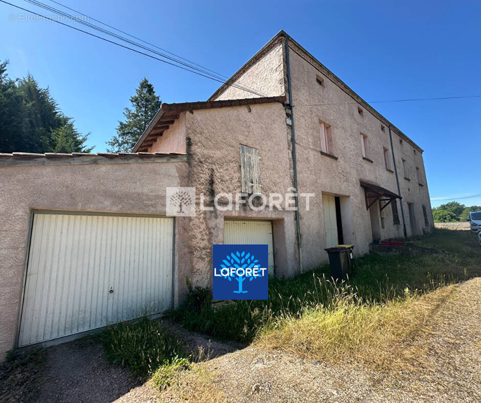 Appartement à SAINT-MARTIN-D'ESTREAUX