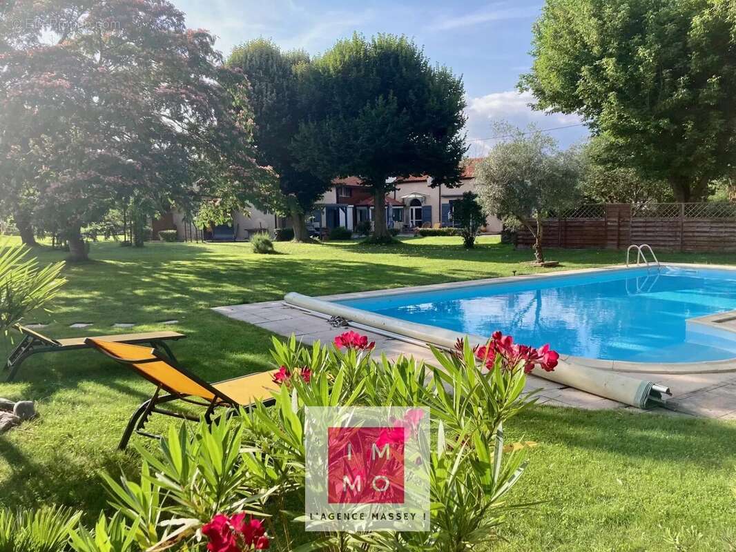 Maison à VIC-EN-BIGORRE