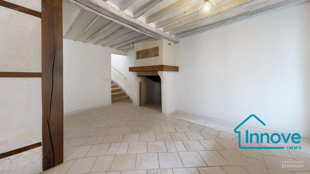 Maison à FONTENAY-MAUVOISIN