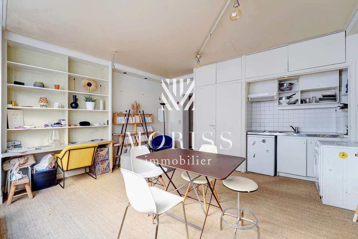 Appartement à PARIS-14E