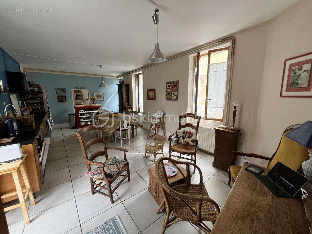 Magnifique maison de ville au cachet préservé, rénovation d'architecte et extérieur plein Ouest - photo 9
