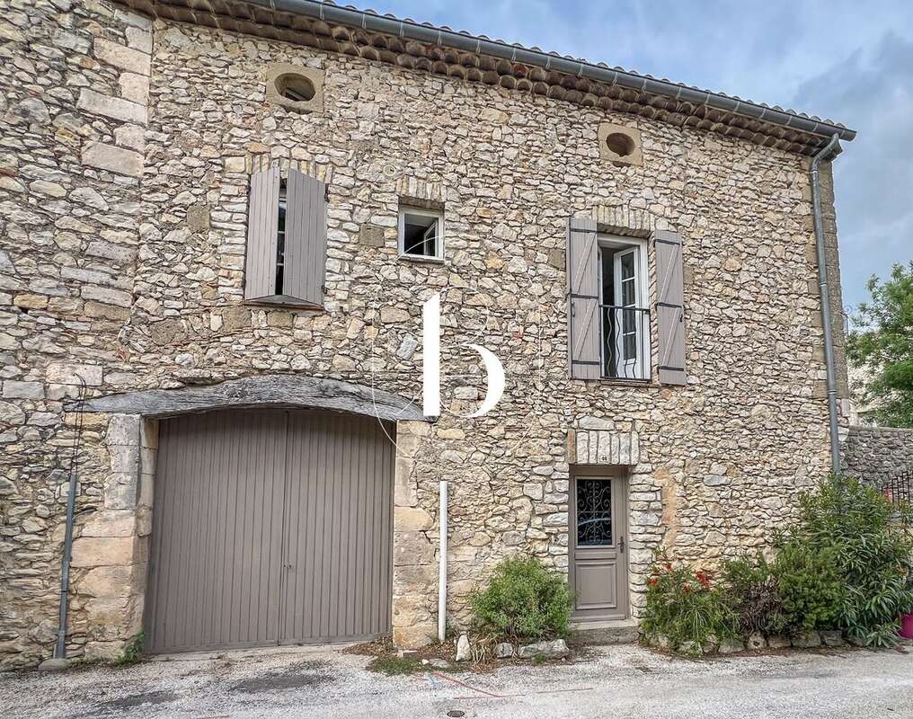 Maison 110 m² à Lussan  - photo 27