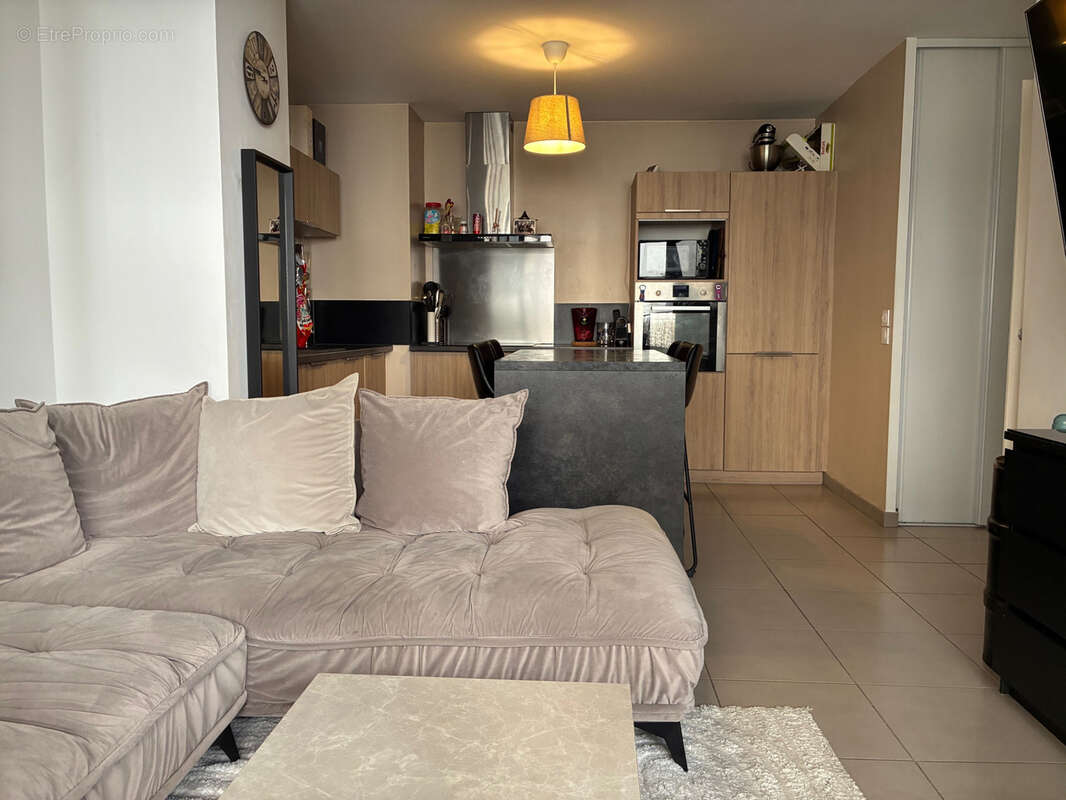 Appartement à MARSEILLE-6E