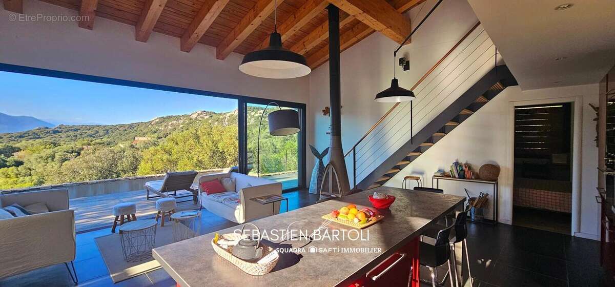 Maison 113 m² à Figari  - photo 9