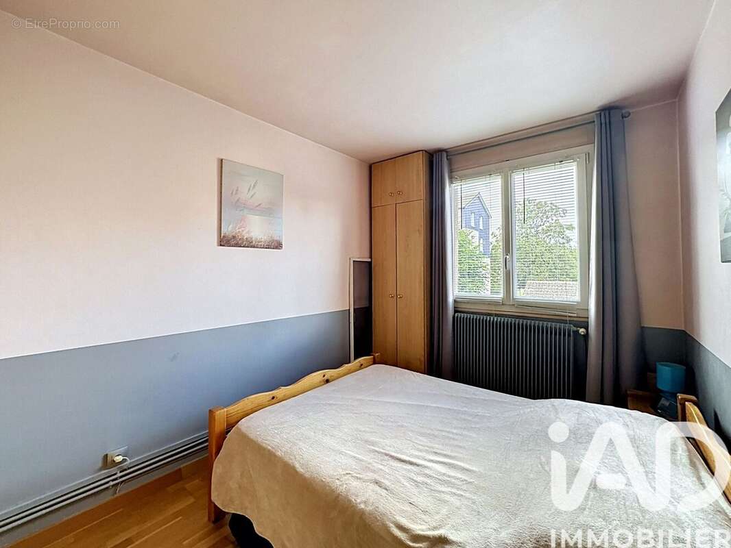Photo 5 - Appartement à LE MESNIL-LE-ROI