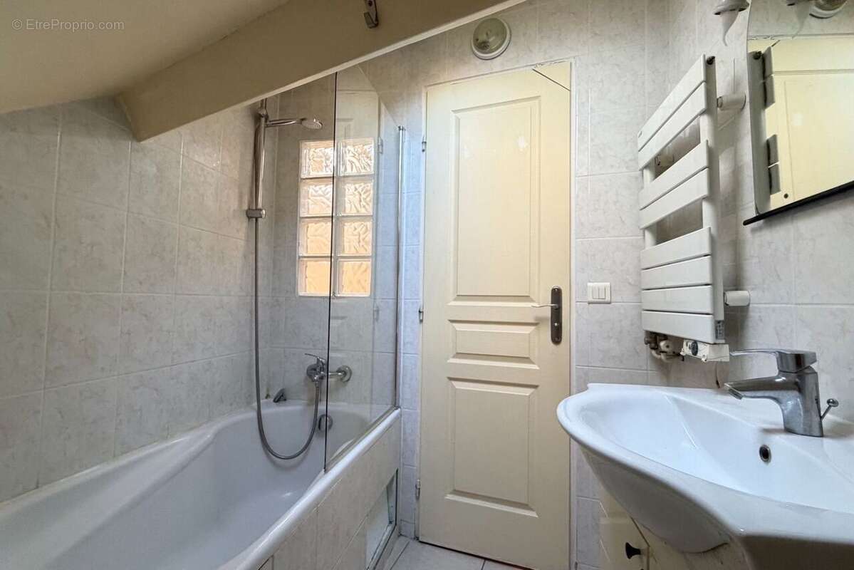 Appartement à CHAVILLE